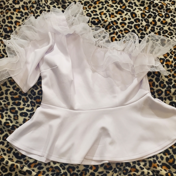 One shoulder peplum top🍒 - Picture 2 of 14